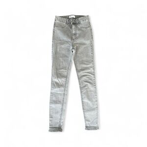 Zara Women's Skinny Jeans in Light Gray